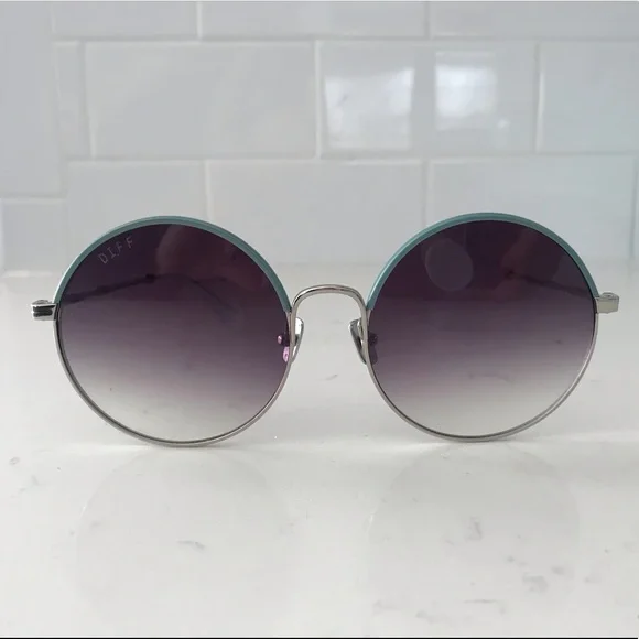 Diff Eyewear | Accessories | Diff Eyewear Isla Round  display picture 2